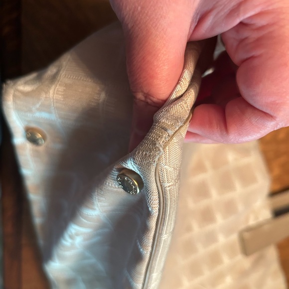 🌸Host Pick!🌸 Chanel Authentic Travel Ligne Tote Vintage Beige - Picture 9 of 15